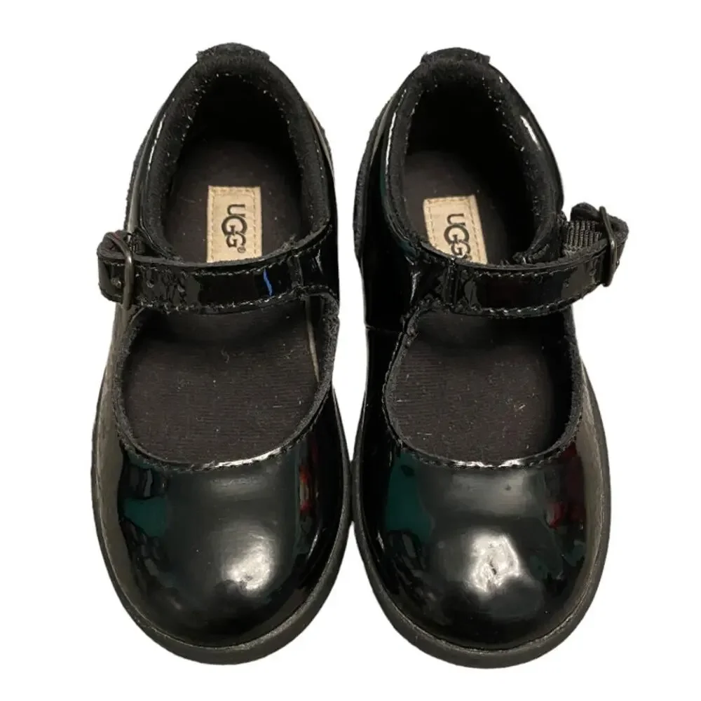 Excellent condition! Girls black patent leather UGG Mary Jane shoes size 8
